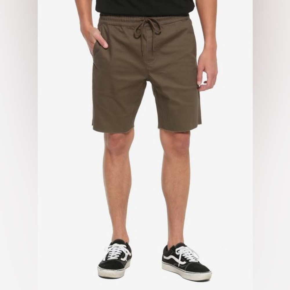 Hot Topic Men’s Denim Brown Jogger Shorts